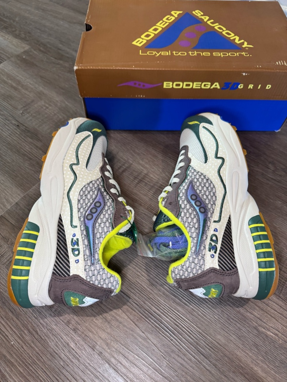 Saucony X Bodega 3D Grid Hurricane Cream Green Beige Sneakers - Picture 9 of 15
